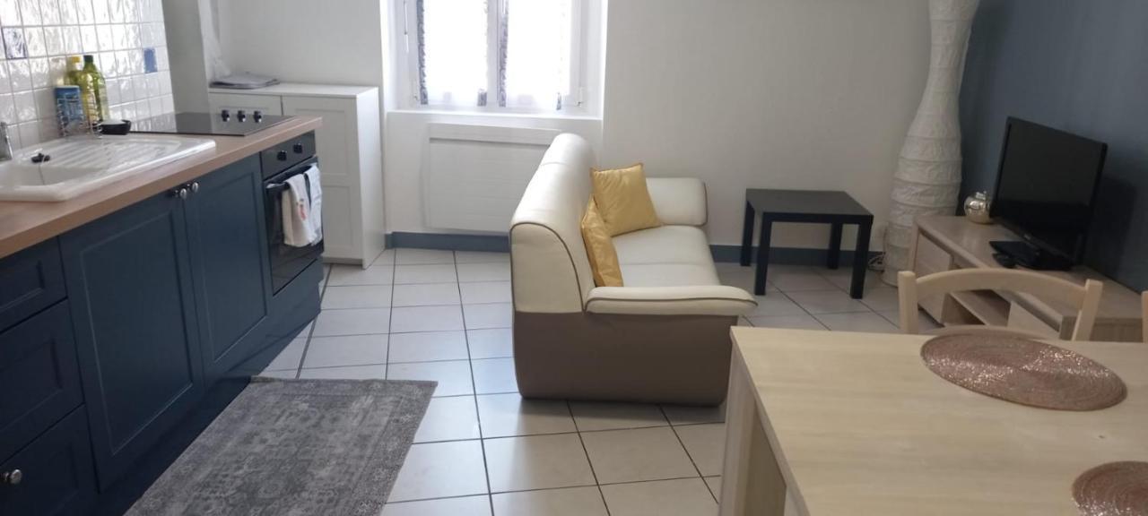 Joli Climatise Apartment *